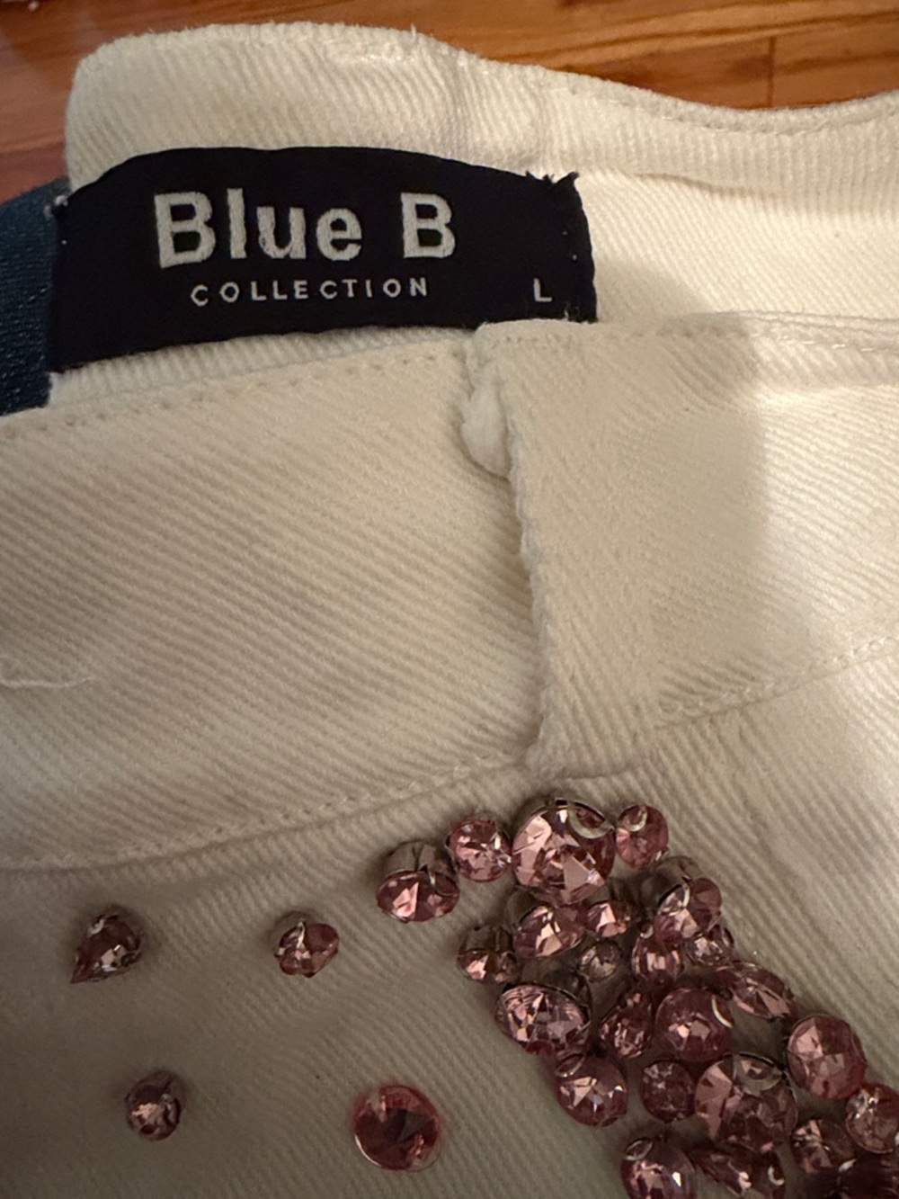 Blue B Collection “You Sparkle white denim shorts” bought on “Pink Cowgirl” - Picture 5 of 5